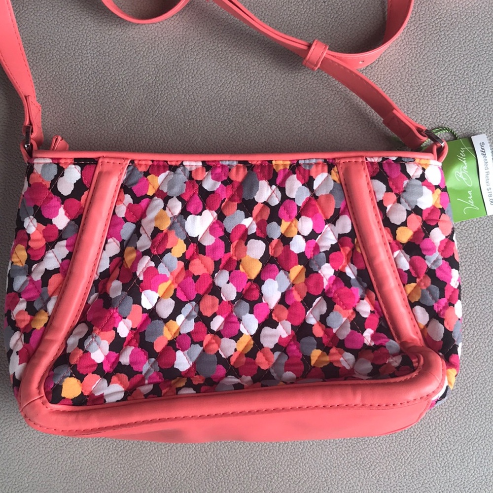 GORGEOUS VERA BRADLEY Trimmed Trapeze Crossbody - Picture 4 of 6